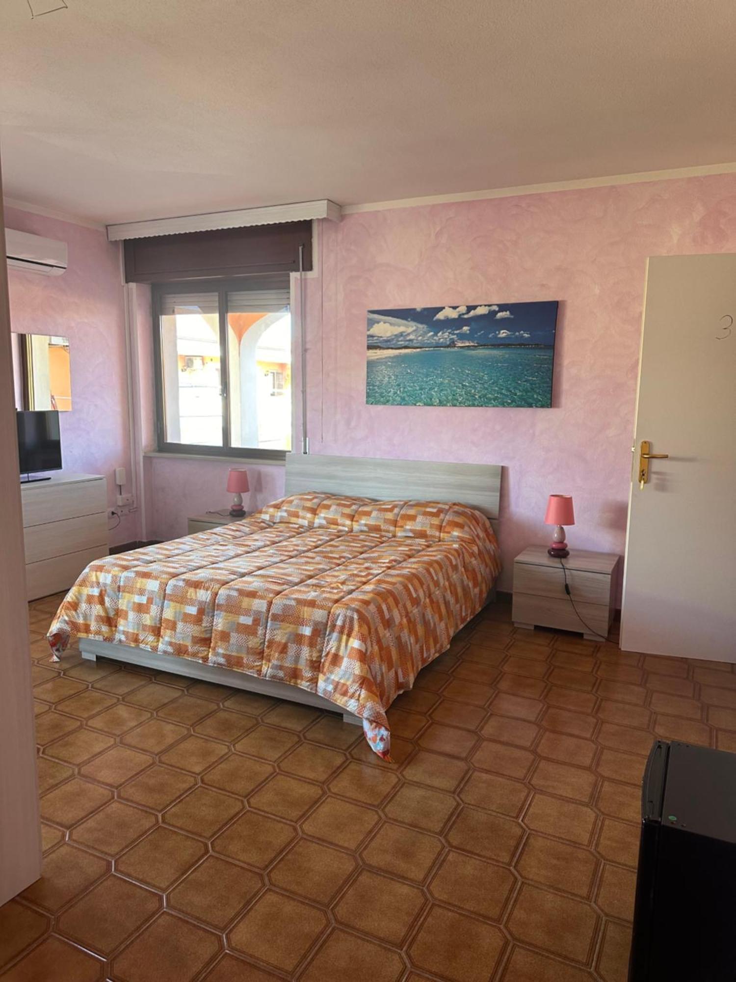 B&B My Home Al Centro Di Olbia Exterior foto